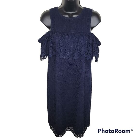 Ann Taylor Dresses & Skirts - Ann Taylor navy blue cold shoulder lace dress size 6